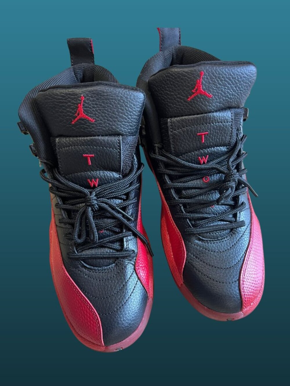 Stylish Black Red High-T Sneakers Lightweight Cushioned Streetwear Shoes